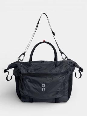 ON Track Pack 35L Lite sporttáska fekete színben 1