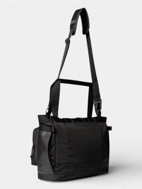 The North Face Base Camp Voyager Tote válltáska fekete színben 3