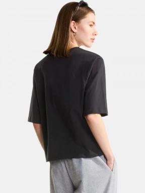 The North Face W Tnf Essential Simple Dome Boxy Rlx Ss női rövid ujjú póló fekete színben 3