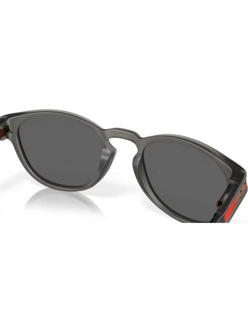 Oakley Latch napszemüveg szürke színben 8