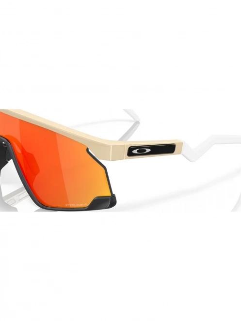 Oakley Bxtr napszemüveg homok színben 7