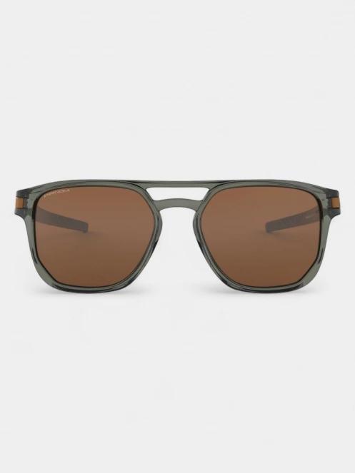 Oakley Latch Beta napszemüveg oliva színben 3