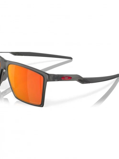 Oakley Futurity Sun polarizált napszemüveg szürke színben 7
