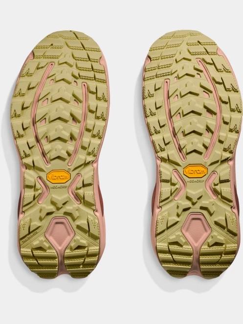 Hoka Kaha 3 GTX női túrabakancs piros színben 9