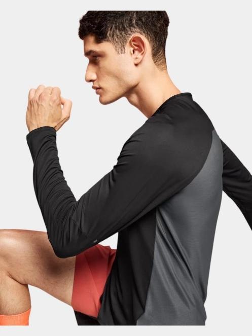 ON Performance Long-T férfi hosszú ujjú sport póló fekete színben 4