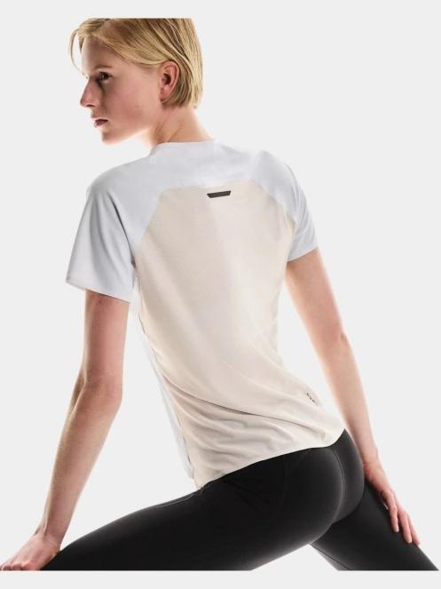ON Performance-T női rövid ujjú sport póló fehér színben 5