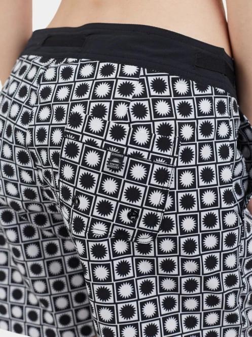 Fundango Lamia Boardshorts női boardshort fekete színben 6