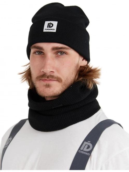 Fundango Kingdom Beanie kötött sapka fekete színben 4