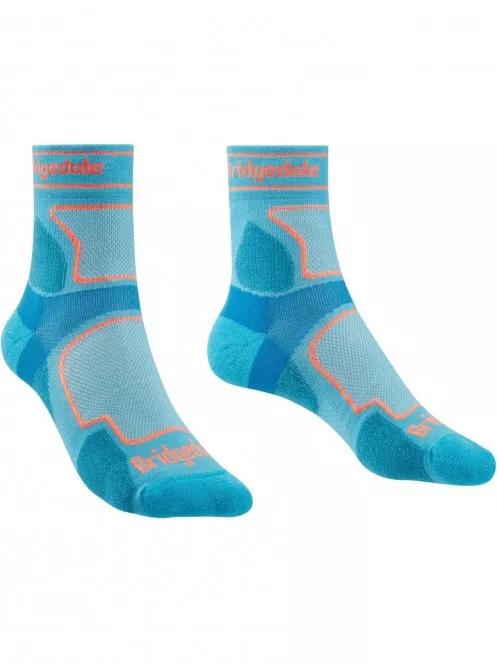 Bridgedale Ultralight T2 Coolmax Sport 3/4 Crew Wmn női túrazokni világoskék színben 2