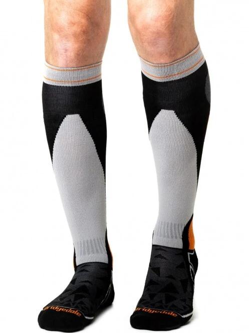 Bridgedale Midweight Merino Endurance Over Calf férfi sízokni szürke színben 4