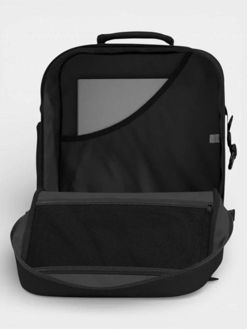 Cabin Zero CLASSIC 44L hátizsák fekete színben 7