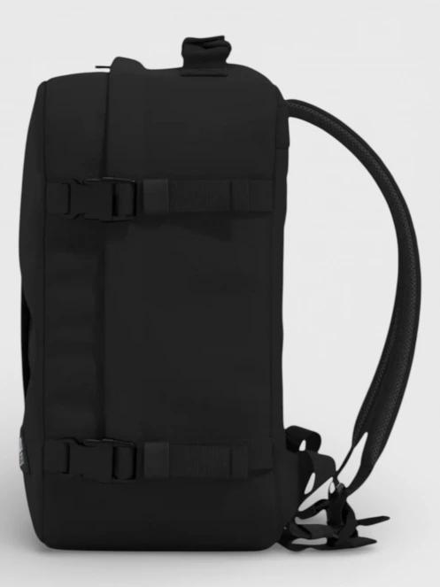 Cabin Zero CLASSIC 28L hátizsák fekete színben 6