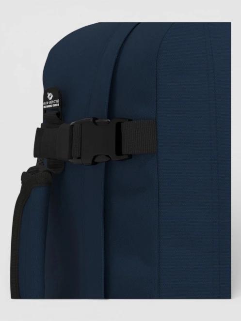 Cabin Zero CLASSIC 28L hátizsák sötétkék színben 10