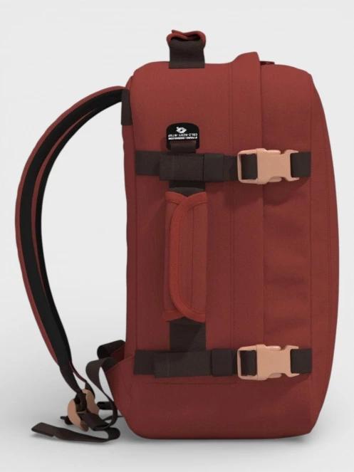 Cabin Zero Classic 28L hátizsák piros színben 4