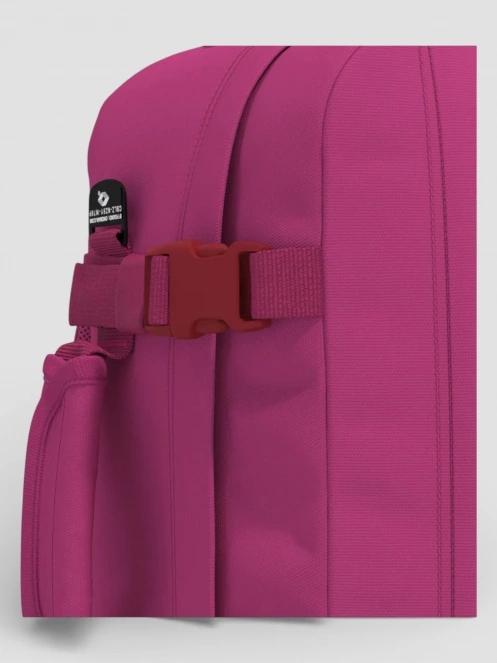 Cabin Zero Classic 28L hátizsák magenta színben 7