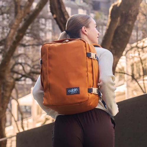 Cabin Zero CLASSIC 28L hátizsák narancssárga színben 2