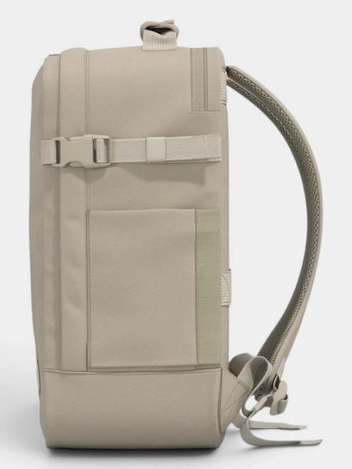 Cabin Zero CLASSIC TECH 36L hátizsák homok színben 6