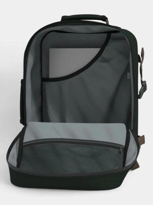 Cabin Zero Classic 36L hátizsák sötétzöld színben 8