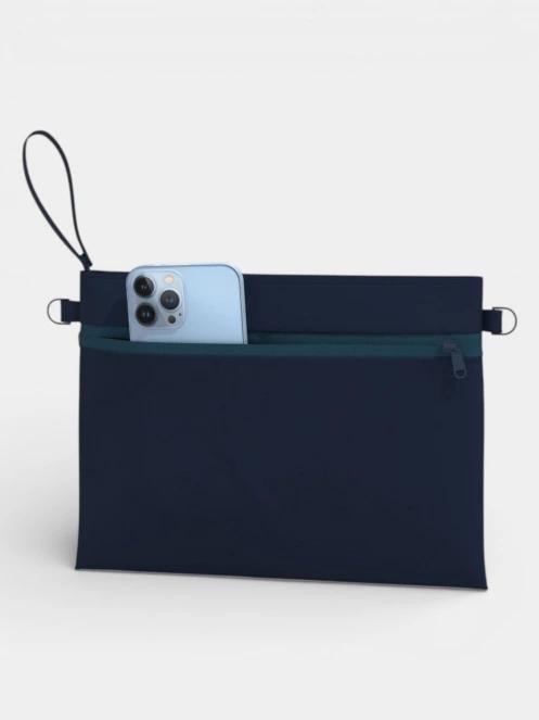 Cabin Zero Classic Sacoche válltáska sötétkék színben 4