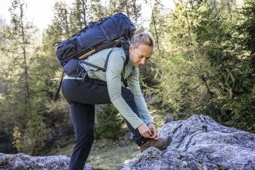 Fjallraven Keb Agile Trousers W női túranadrág fekete színben 12