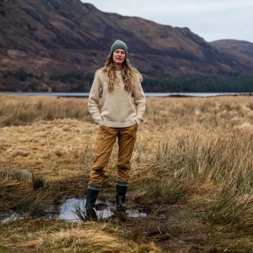 Fjallraven Övik Waffle Knit W női kötött pulóver homok színben 9