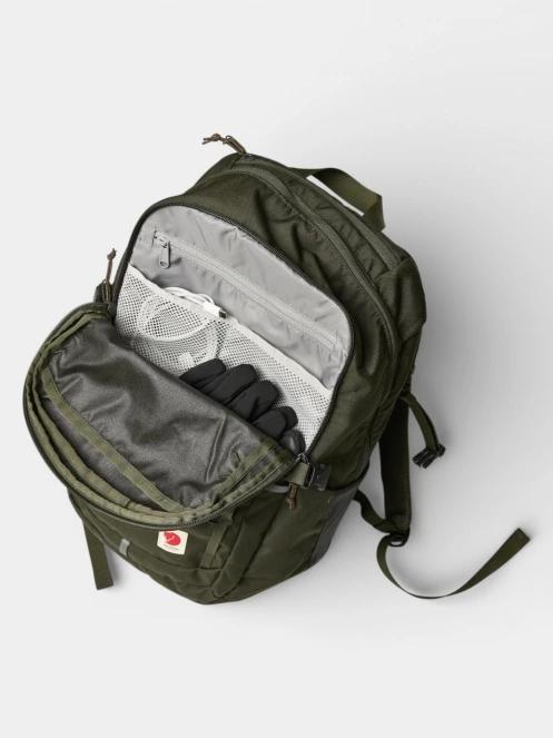 Fjallraven Skule 20 hátizsák sötétzöld színben 6