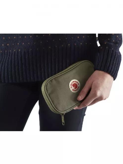 Fjallraven Kanken Travel Wallet pénztárca oliva színben 5