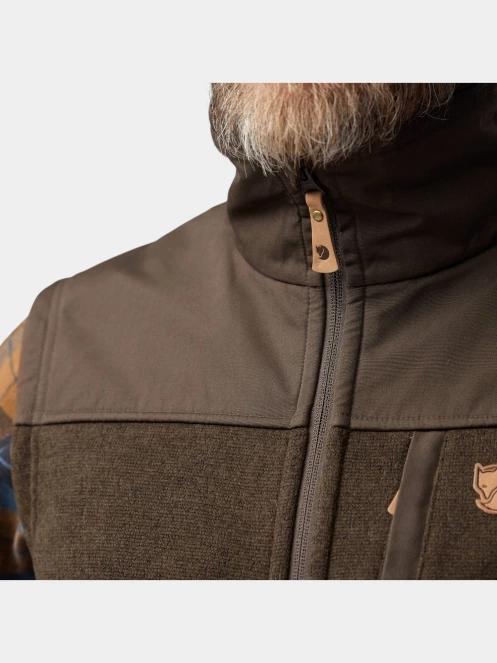 Fjallraven Buck Fleece Vest M férfi mellény oliva színben 5