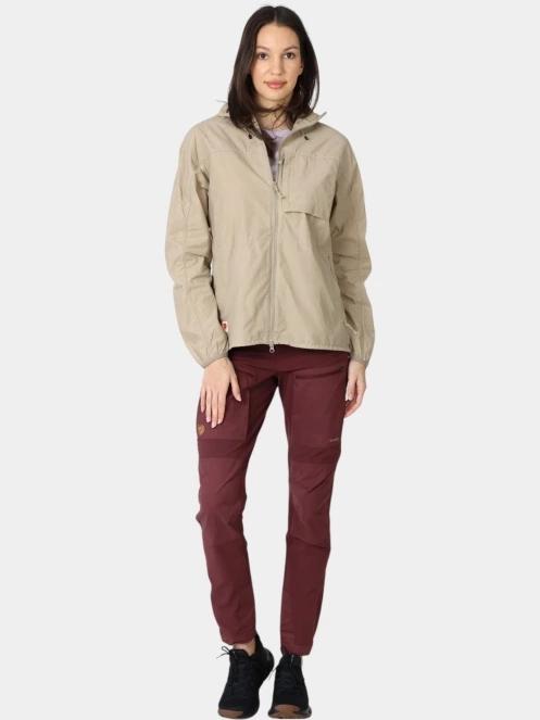 Fjallraven High Coast Wind Jacket W női széldzseki homok színben 5