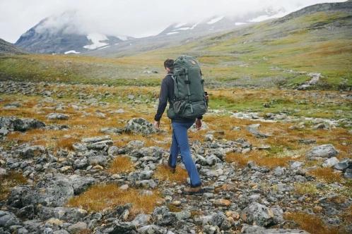 Fjallraven Keb Agile Trousers M férfi túranadrág barna színben 10