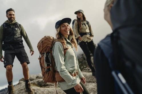Fjallraven Abisko Trail Stretch Trousers W női túranadrág sötétkék színben 4