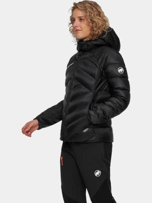 Mammut Taiss IN Hooded Jacket női túrakabát fekete színben 3