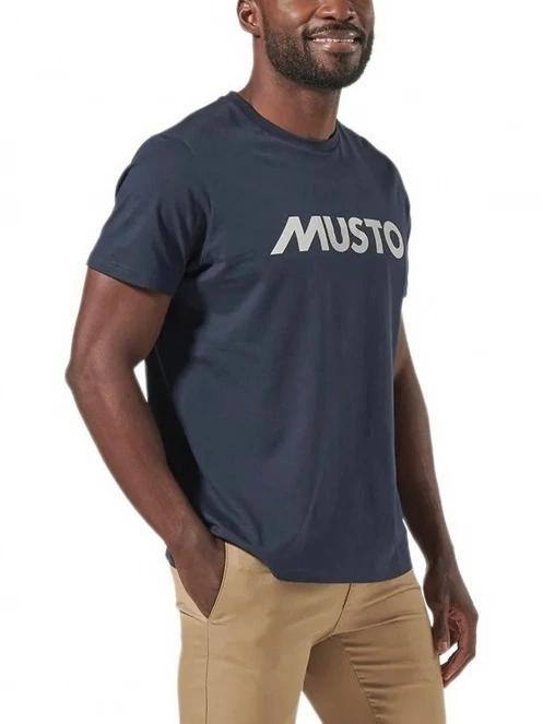 Musto M Musto Logo Tee férfi rövid ujjú póló sötétkék színben 3