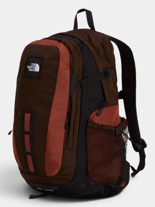 The North Face Hot Shot Se hátizsák barna színben 4