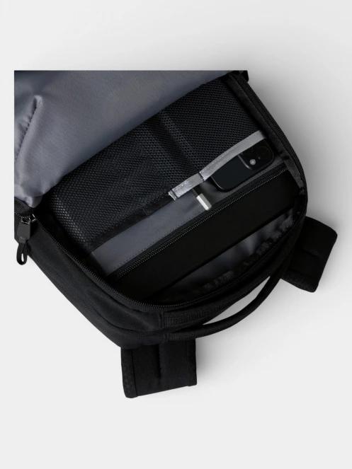 The North Face Jester hátizsák fekete színben 4