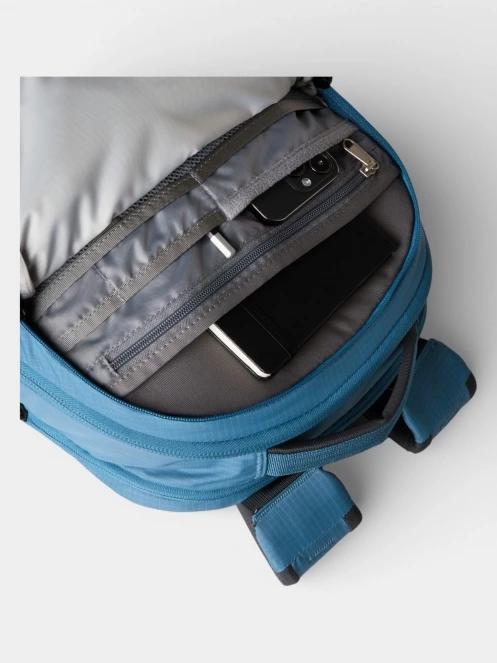The North Face Borealis hátizsák kék színben 5