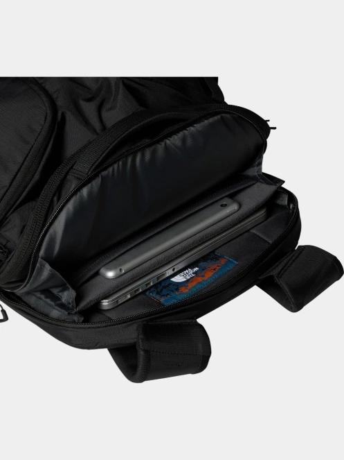 The North Face Surge hátizsák fekete színben 7