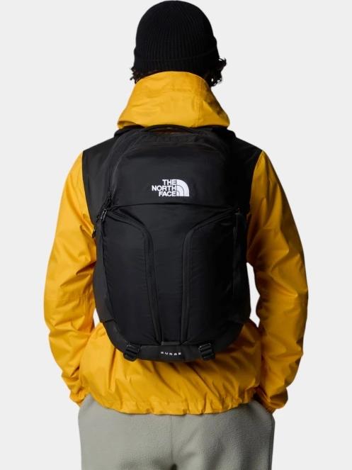 The North Face Surge hátizsák fekete színben 11