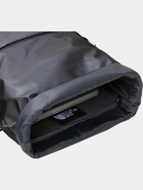 The North Face Base Camp Voyager Rolltop hátizsák fekete színben 4
