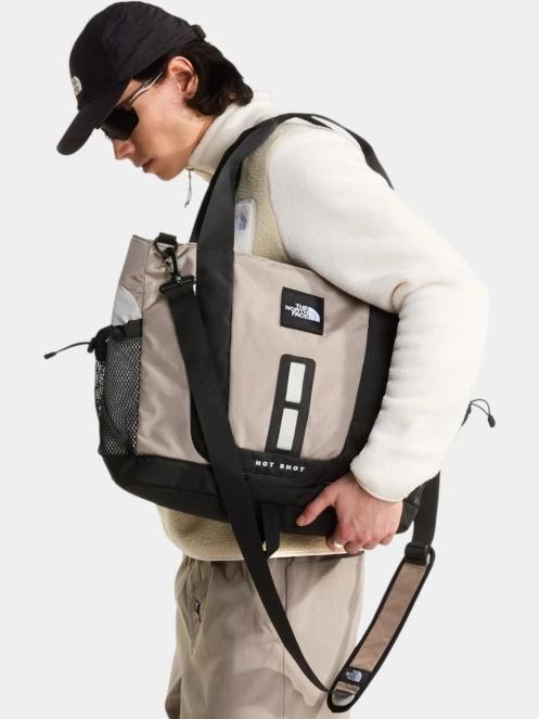 The North Face Hot Shot Tote shopper táska barna színben 7