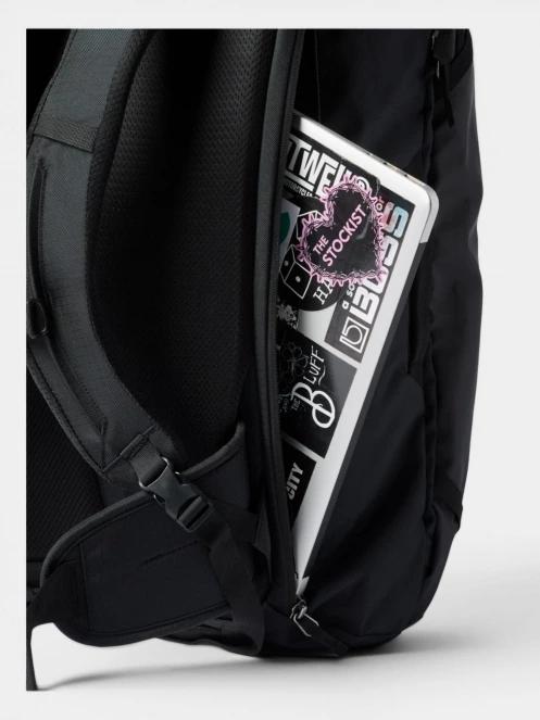 Cotopaxi Allpa 42L Travel Pack hátizsák fekete színben 4