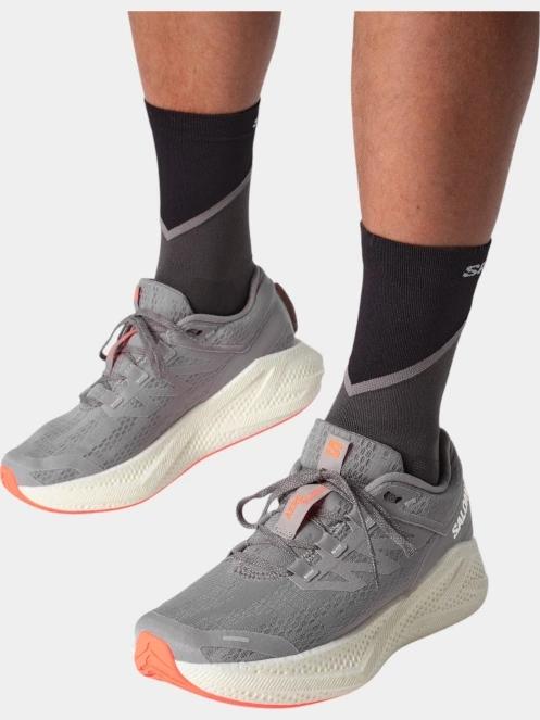 Salomon Aero Glide 3 férfi aszfalt futócipő szürke színben 10