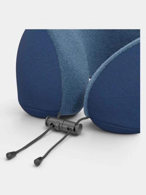 Cabin Zero Travel Pillow nyakpárna sötétkék színben 4