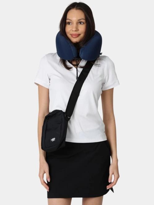Cabin Zero Travel Pillow nyakpárna sötétkék színben 6