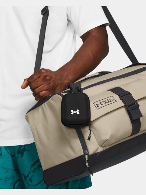 Under Armour UA Contain Micro értéktartó tok fekete színben 5