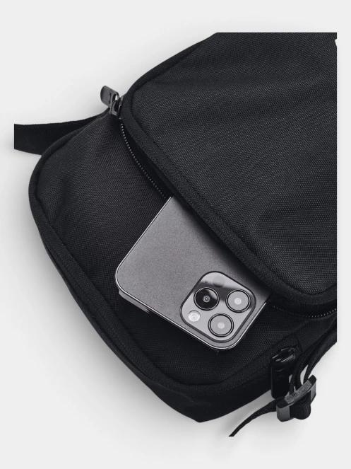 Under Armour UA Essential Lite Crossbody kistáska fekete színben 4