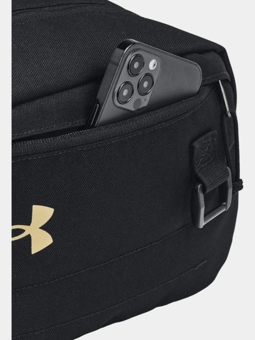 Under Armour UA Contain Travel Kit neszesszer fekete színben 4