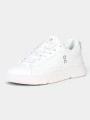 ON The Roger Advantage női sneaker fehér színben 1